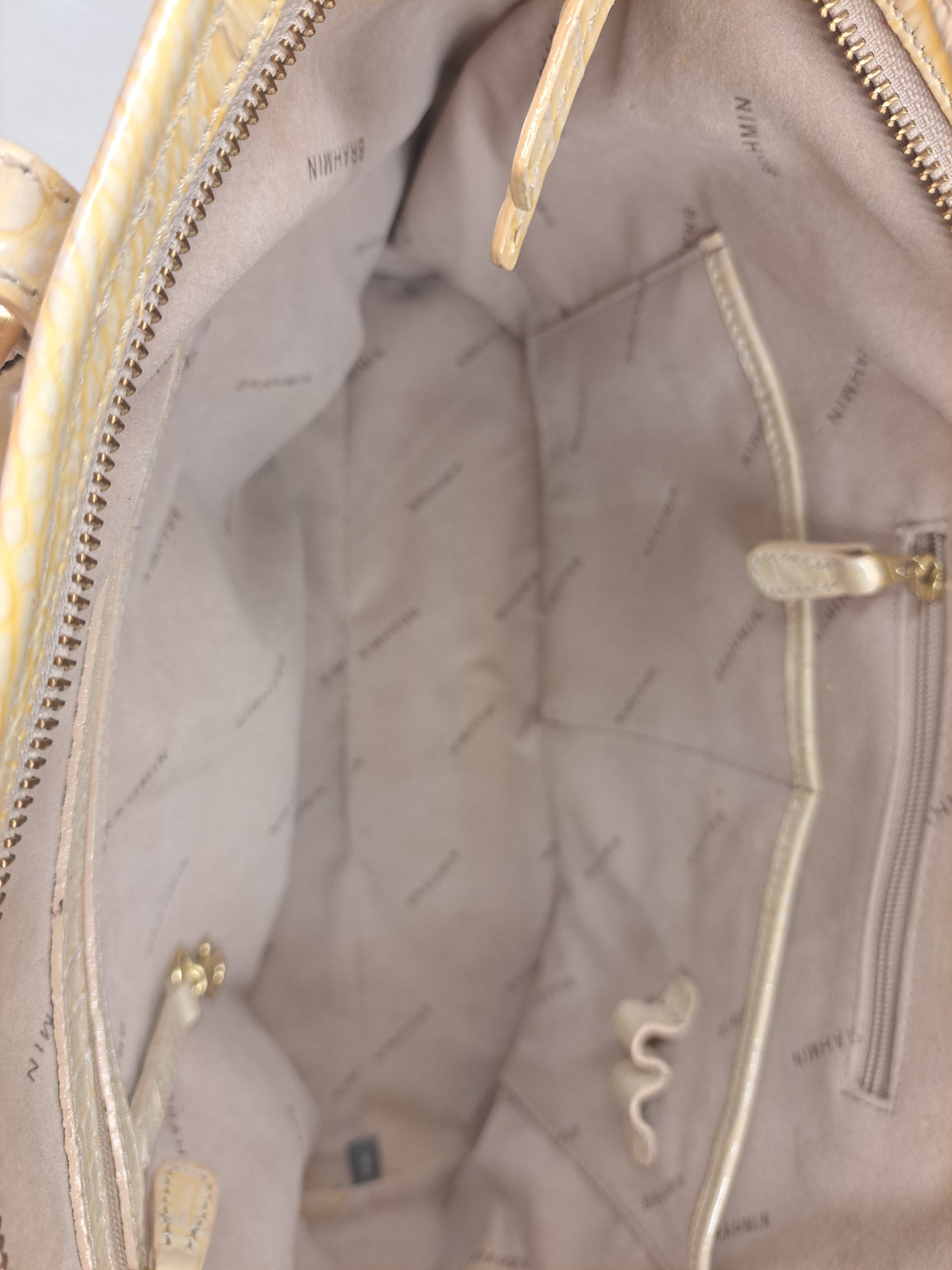 Brahmin Leather Croc Embossed Cream Tote *previously loved*