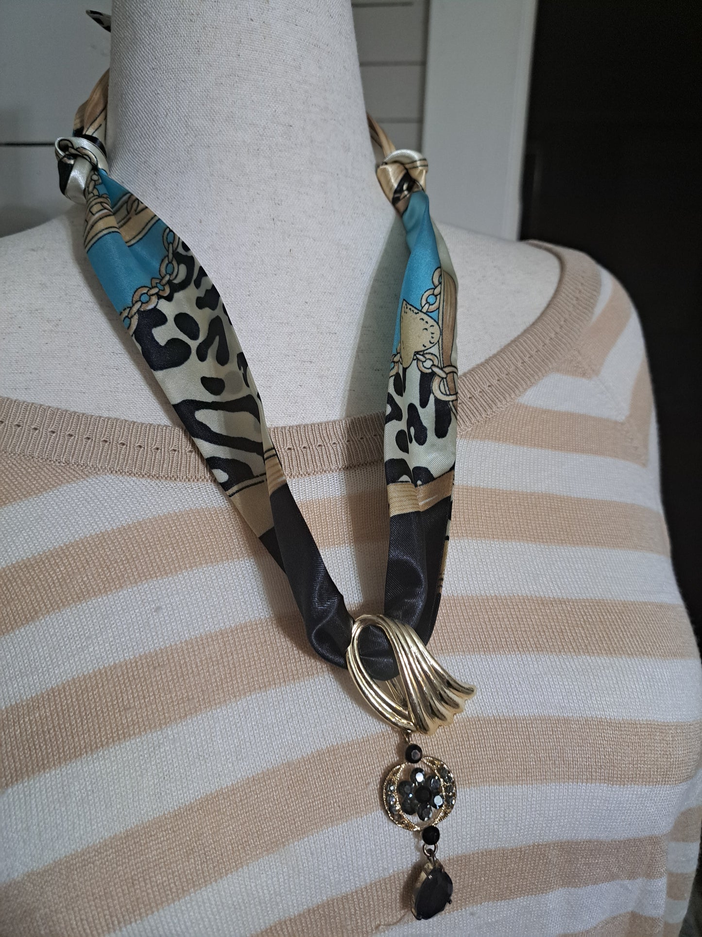 Chain & Animal Print Scarf Necklace with Antique Scarf Clip Pendant