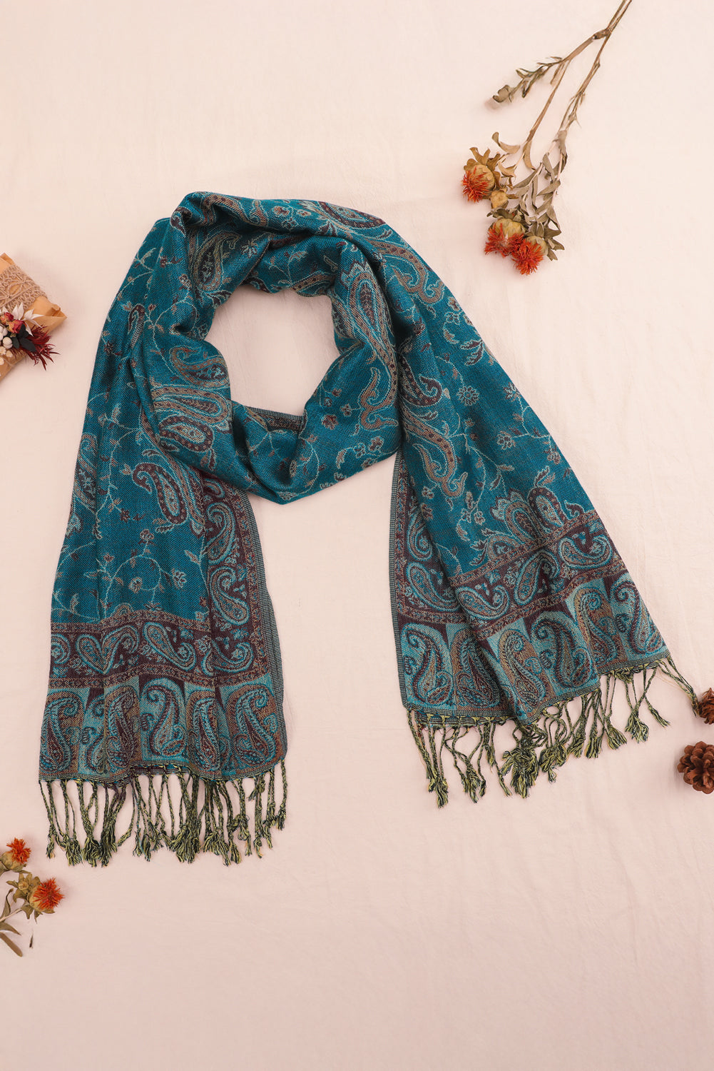 Peacock Blue Retro Paisley Print Tassel Trim Scarf