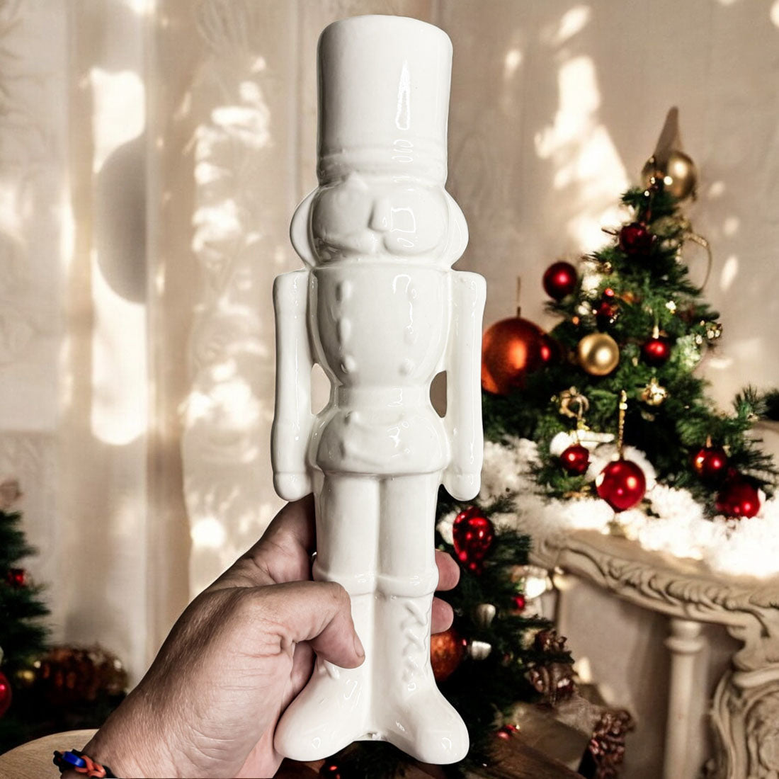 Porcelain Nutcracker Set White