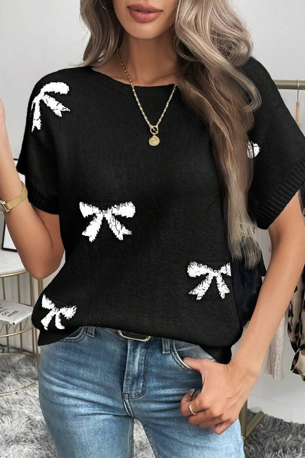 Black or White Bow Pattern Short Sleeve Knit Top