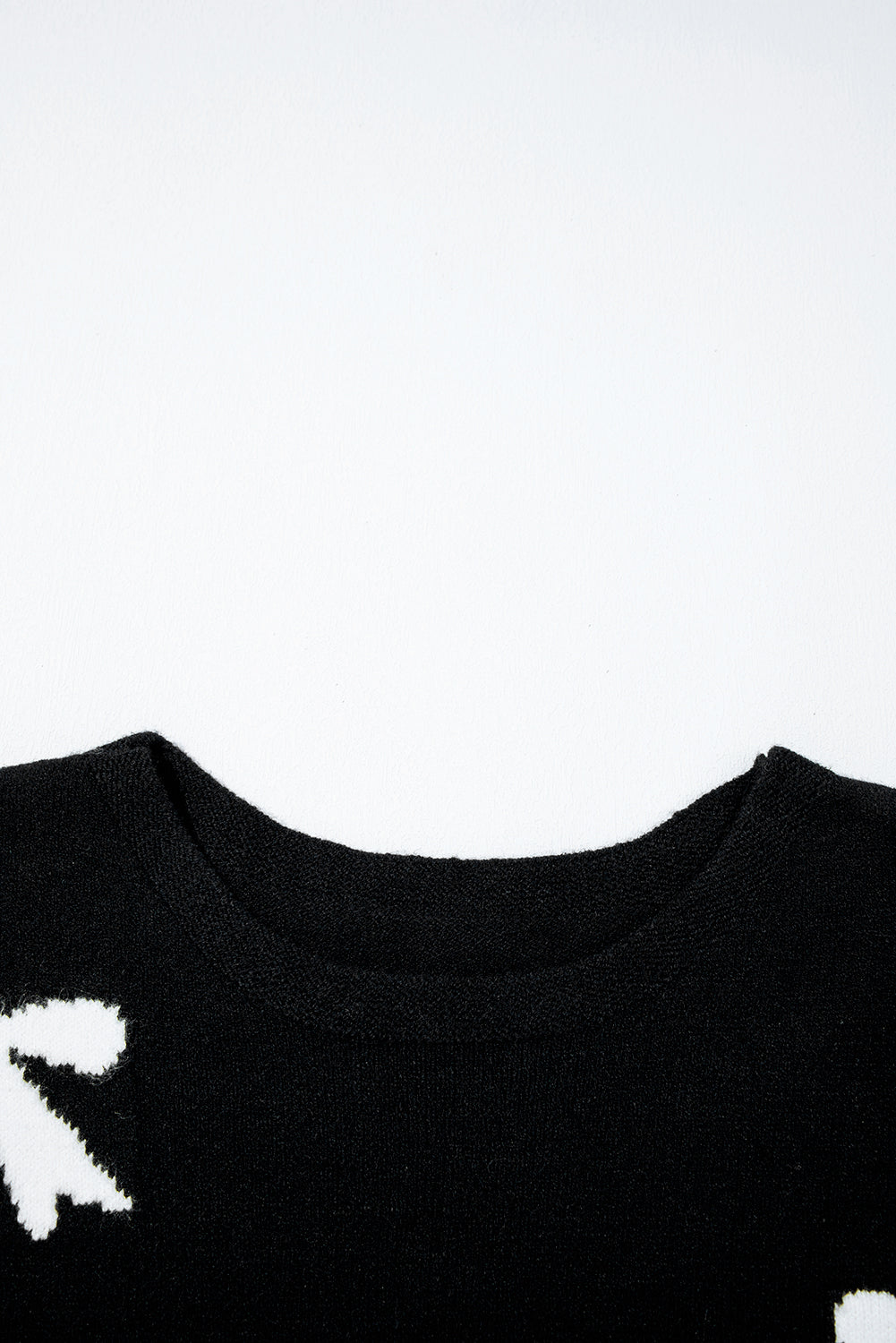 Black or White Bow Pattern Short Sleeve Knit Top