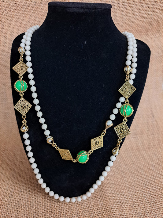 Gorgeous Green & Cream Necklace *PL*