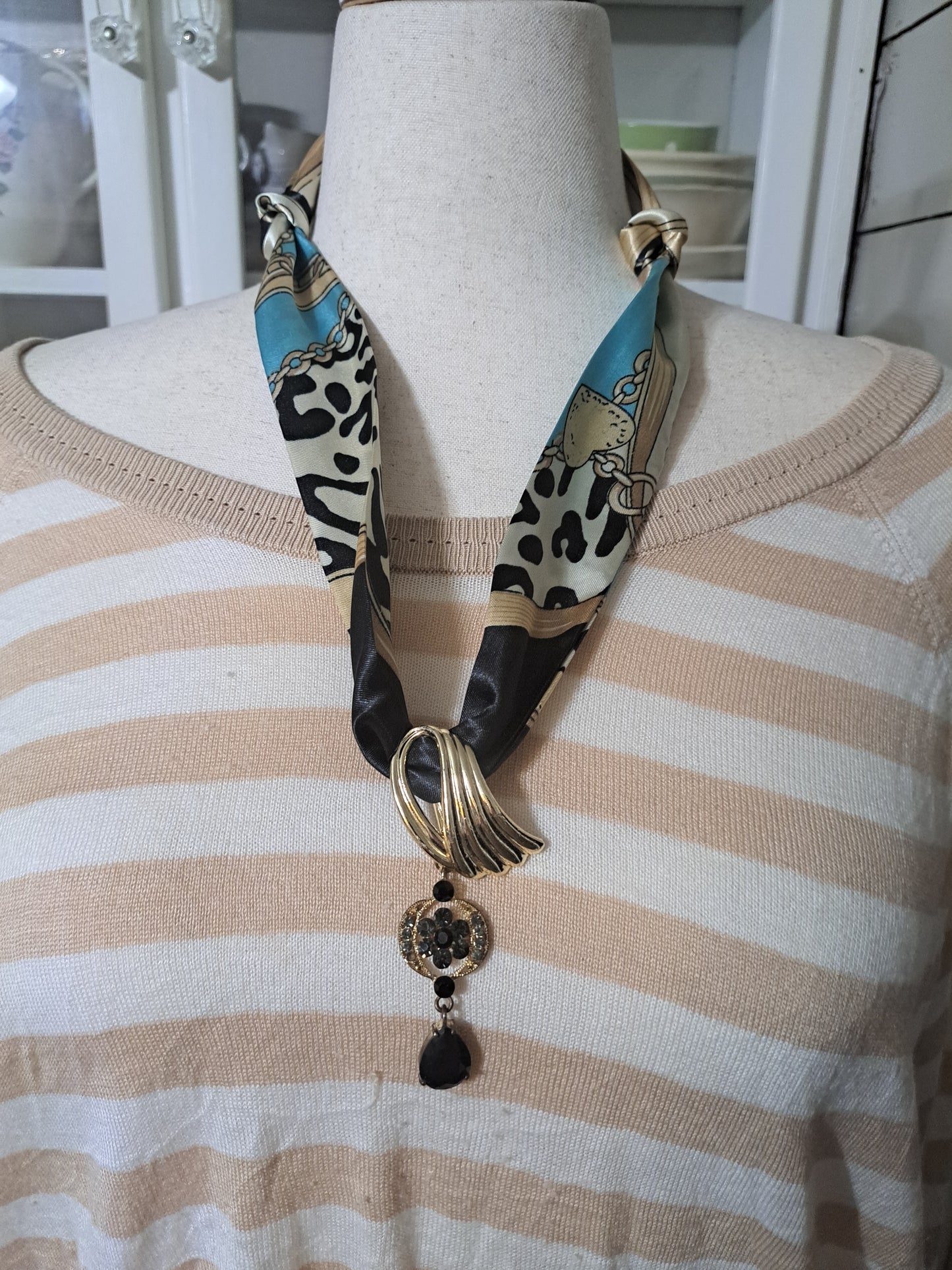 Chain & Animal Print Scarf Necklace with Antique Scarf Clip Pendant
