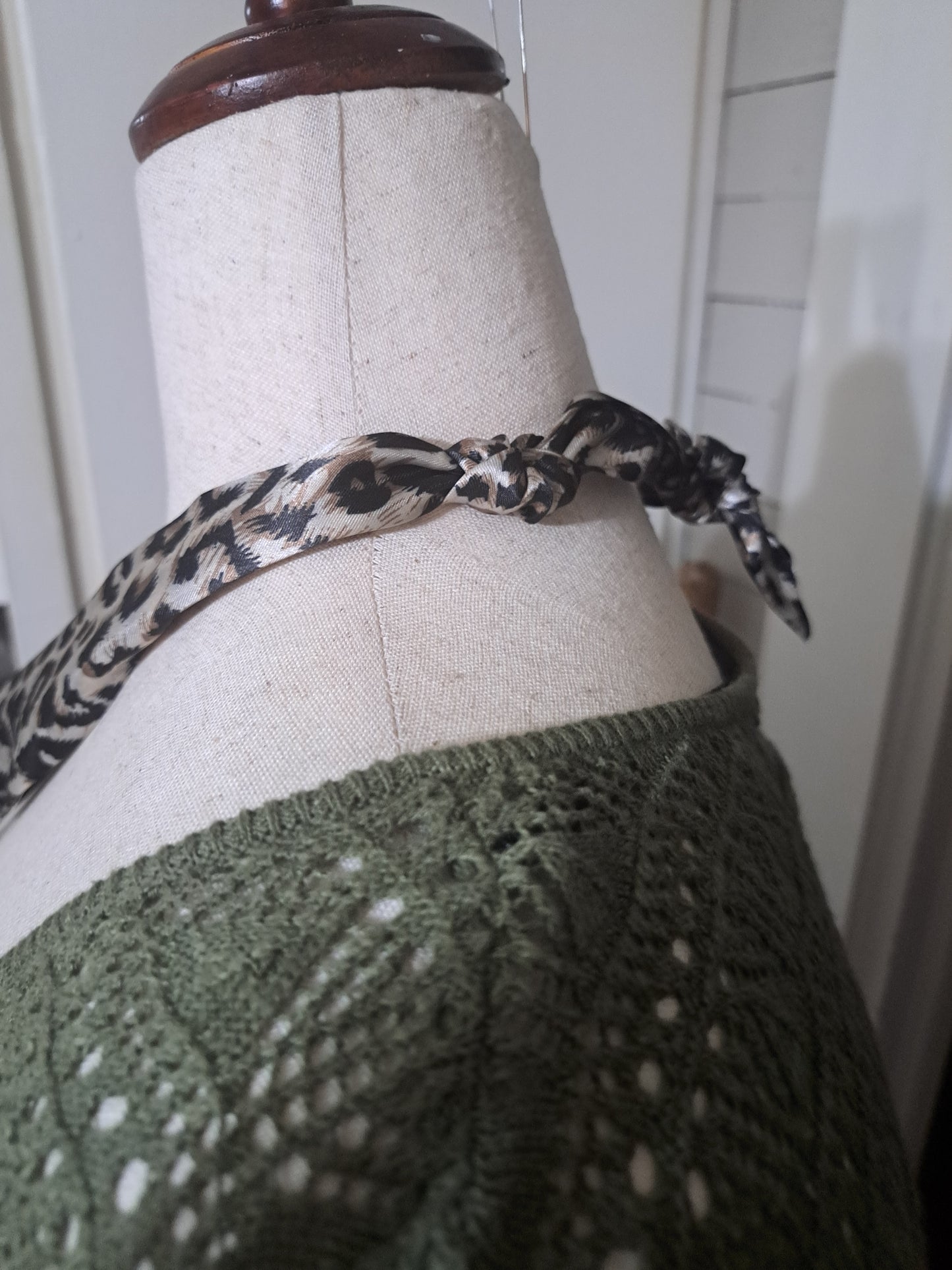 Leopard Print Scarf Necklace with Hoop & Picture Jasper Stone