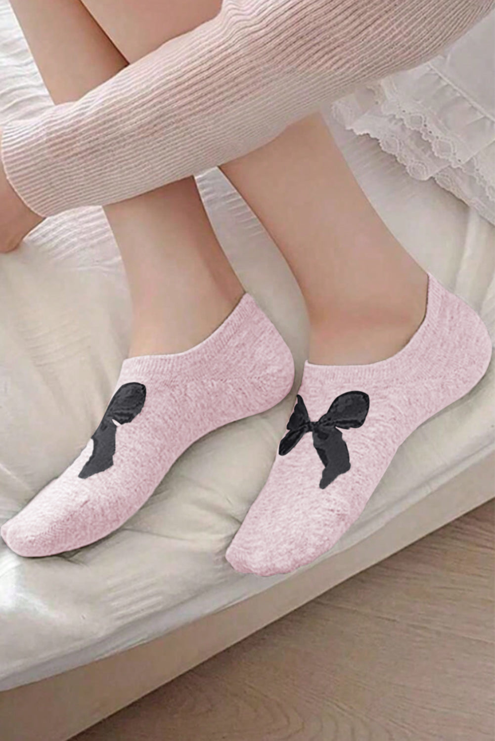 Bow Print Boat Socks