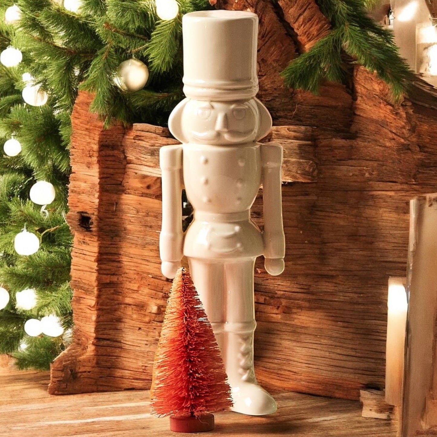 Porcelain Nutcracker Set White