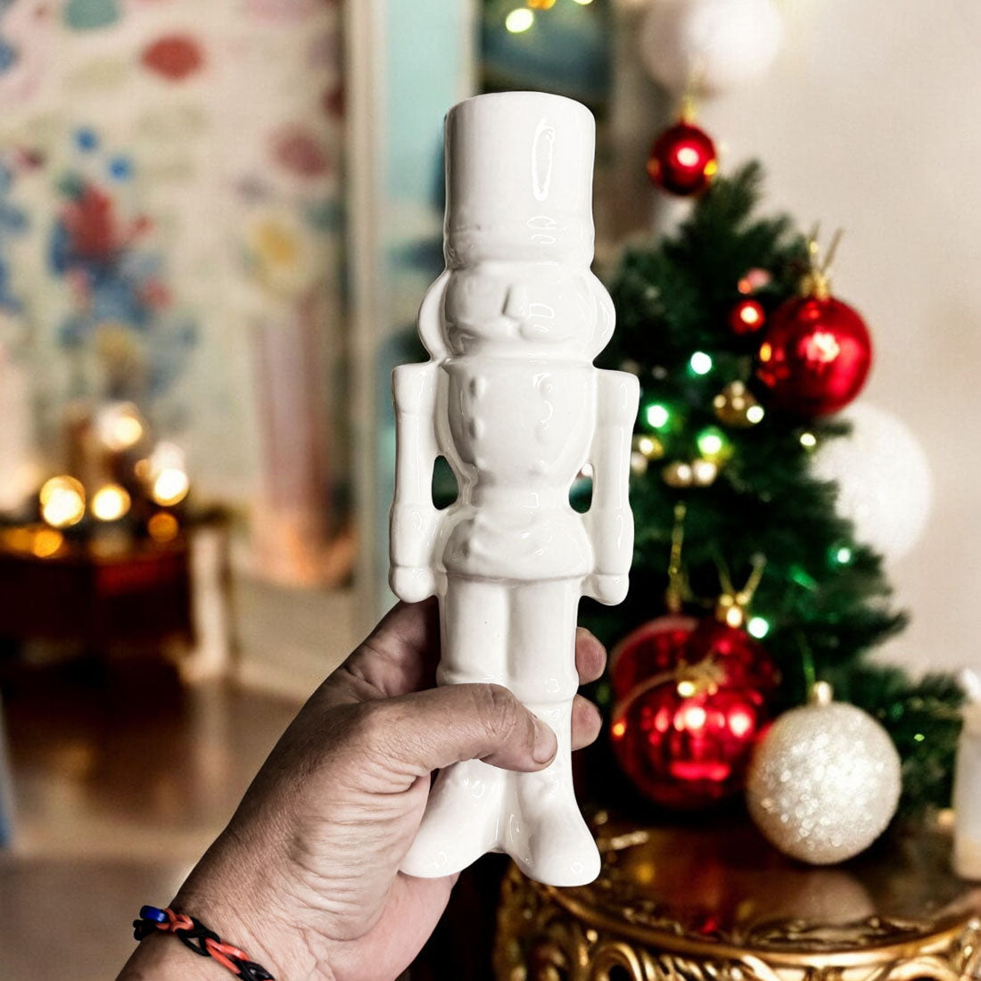 Porcelain Nutcracker Set White