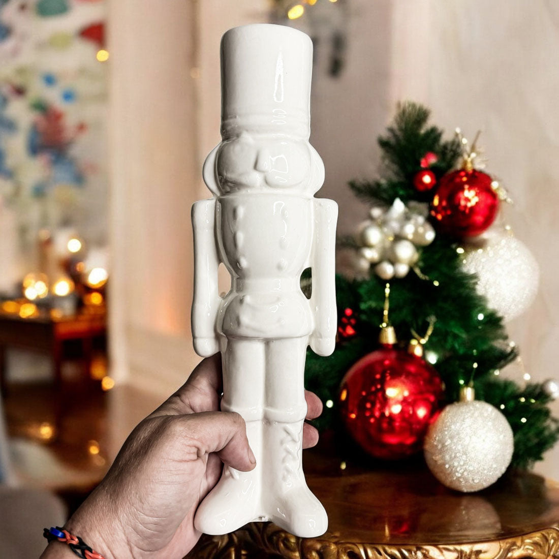 Porcelain Nutcracker Set White