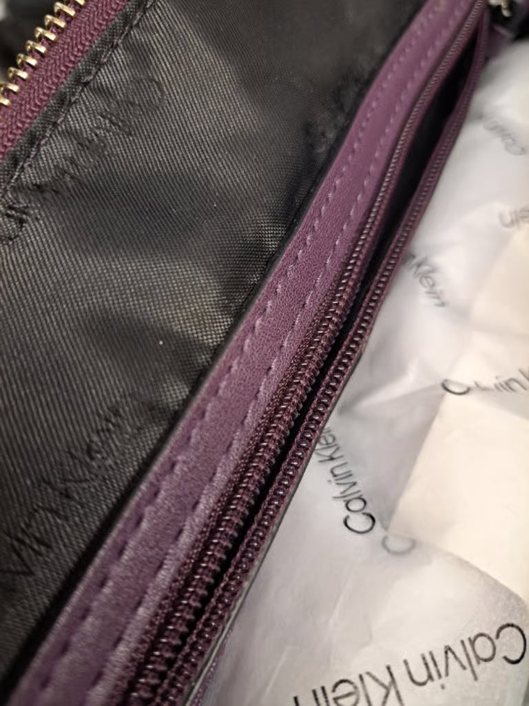Calvin Klein w/mini